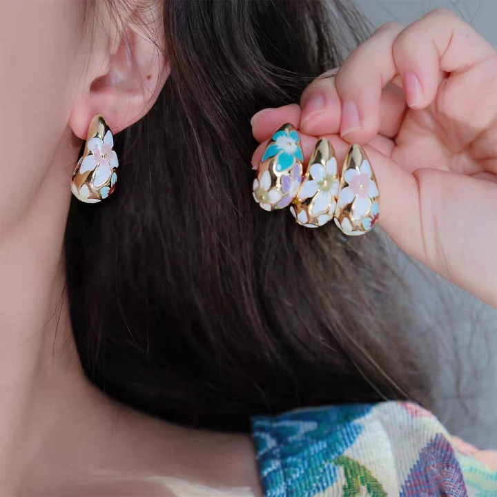 Flower Hollow Drop Earrings – Stylish Women's Fashion Jewelry in Multiple Colors (PQT-105) - Black