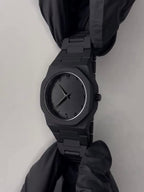 Black Minimalist Analog Wrist Aura Watch With Stainless Steel Strap And Butterfly Lock